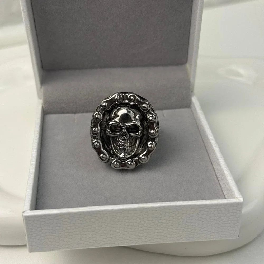 Mens Silver Skull Statement Ring Size 10 Large Biker Chain Design Cross Detail